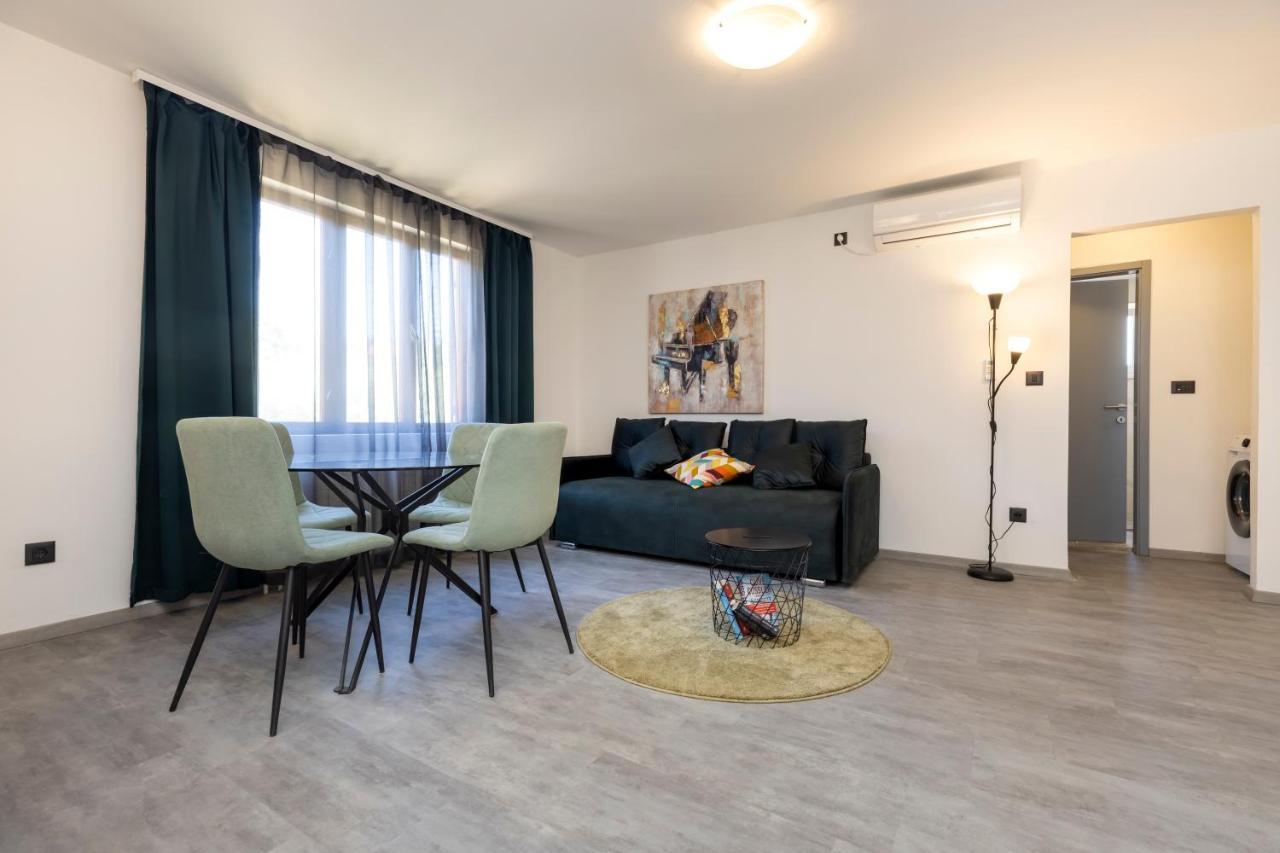 Providenca Accommodation Mali Lošinj Buitenkant foto