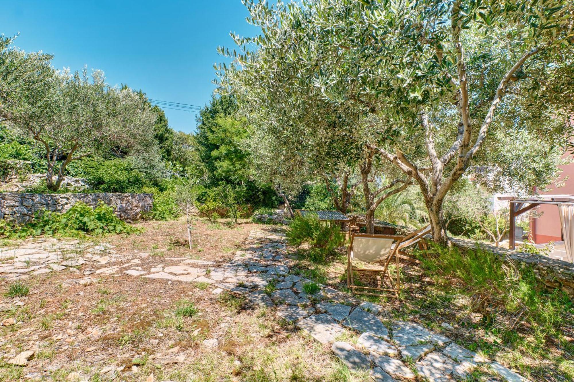 Providenca Accommodation Mali Lošinj Buitenkant foto