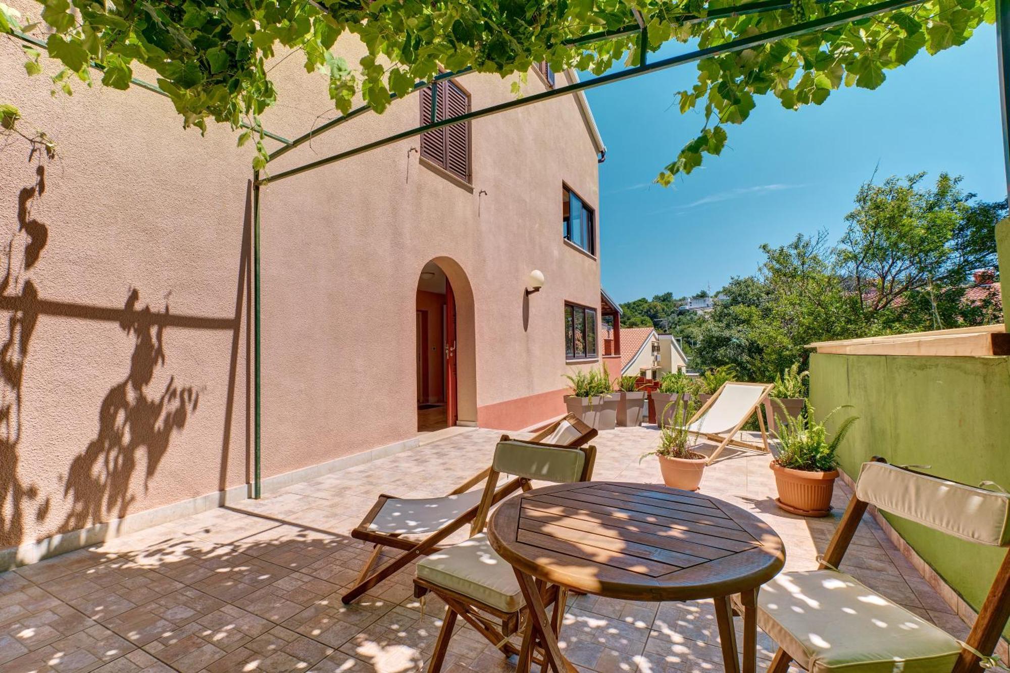 Providenca Accommodation Mali Lošinj Buitenkant foto